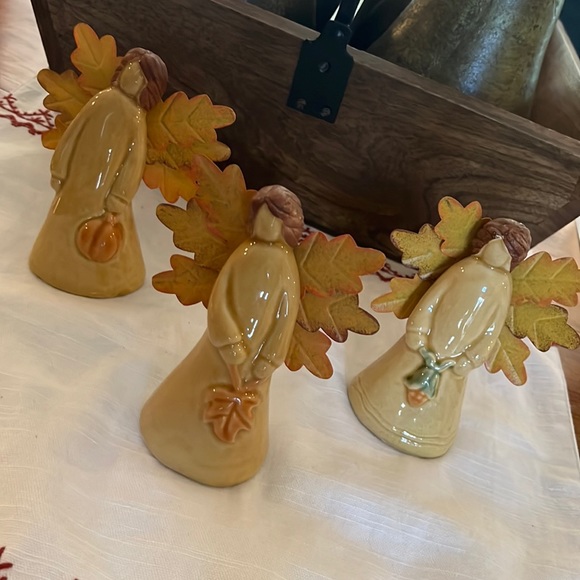 3 Fall Angels - Picture 1 of 14